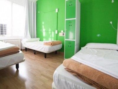 Euromadrid Hostal *